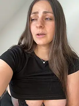 Loella-Rose webcam