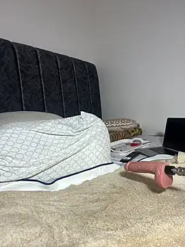 Bella045 webcam