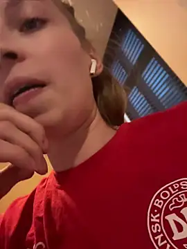 Mrs_Mr_007 webcam