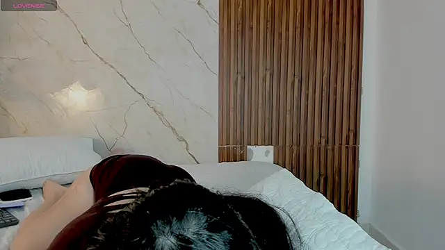 king_lovely_hornyy webcam
