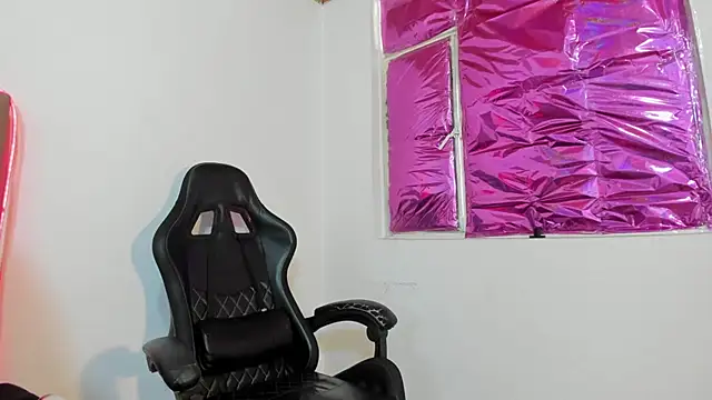 Salome_Whiter webcam