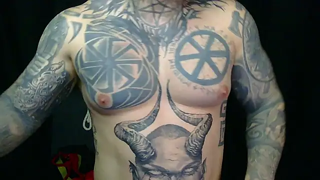 devilWithTats webcam