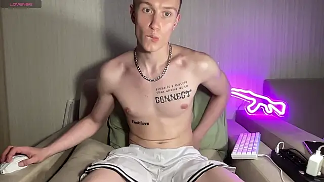 Travis_Gracile webcam