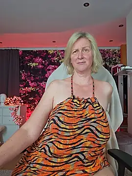 MarleneBloem live cam on StripChat
