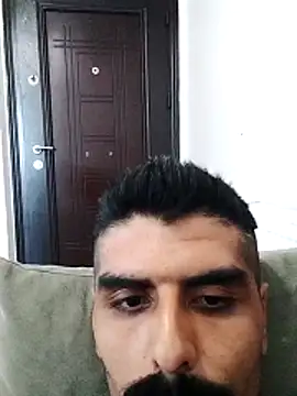 bahadr23 live cam on StripChat