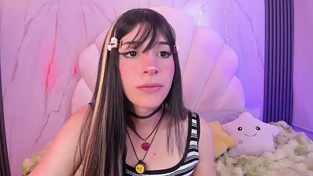 AliiceWonderland_ webcam