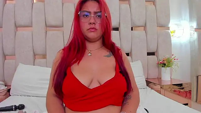 miia_blumm live cam on StripChat
