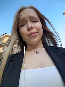 Liza_risky