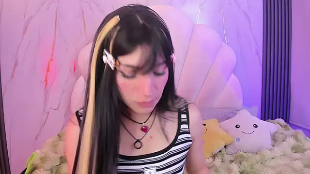 AliiceWonderland_ webcam