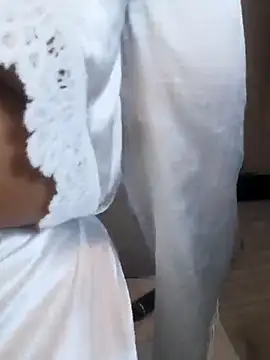 CuteHoney92 webcam