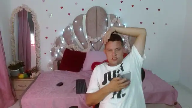 sven_fox723 webcam