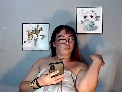 Asianblk_barbiedoll webcam