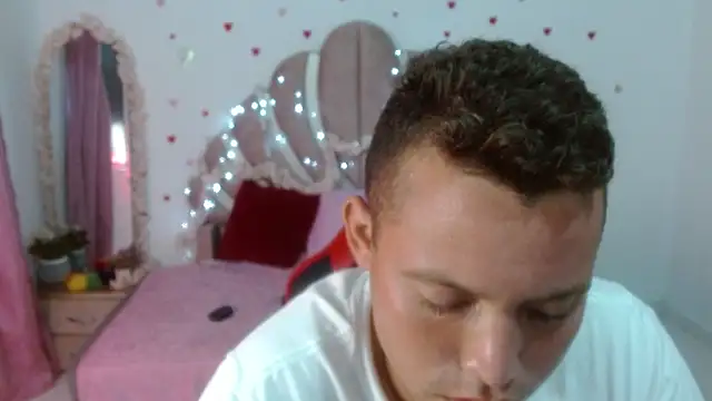 sven_fox723 webcam