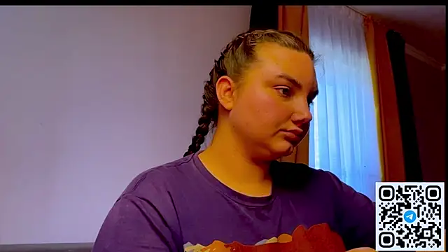 Dreamyblushfairy live cam on StripChat
