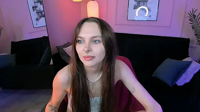 ChloeSunny webcam