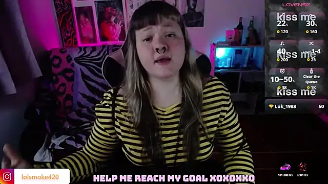 Bdsm_and_fries webcam