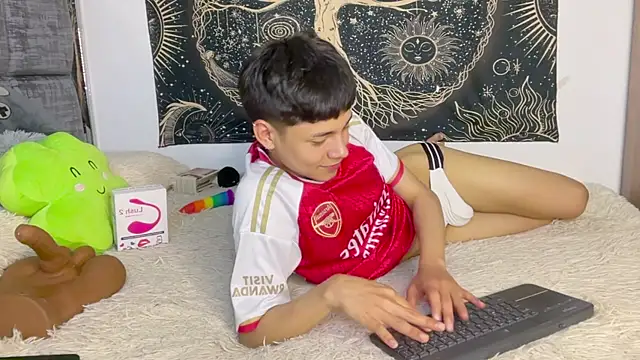 Andy_Belier23 live cam on StripChat