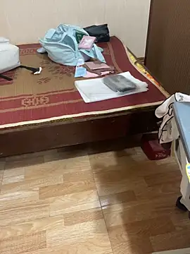 Mina048 webcam