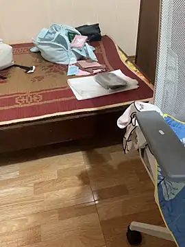 Mina048 live cam on StripChat