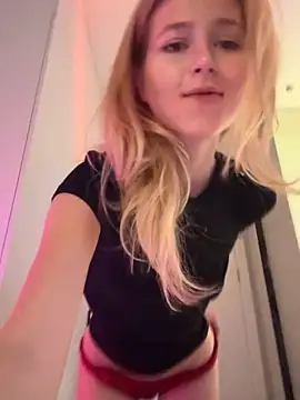 LunaRase live cam on StripChat