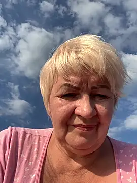 Laura_Millf webcam