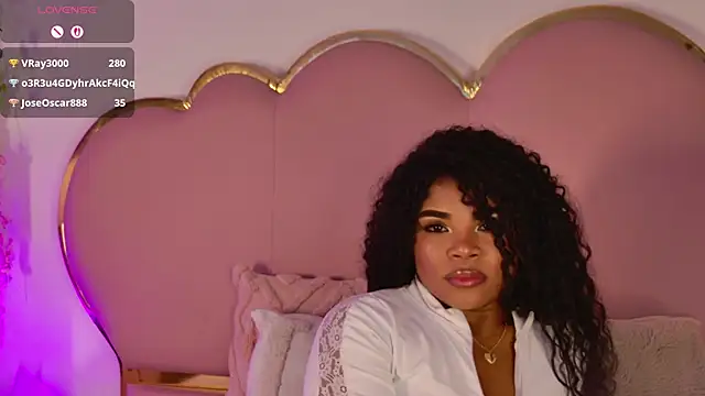 NahiaraReina webcam