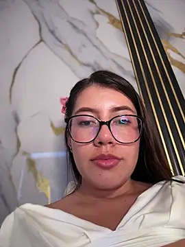 sara_calderon webcam