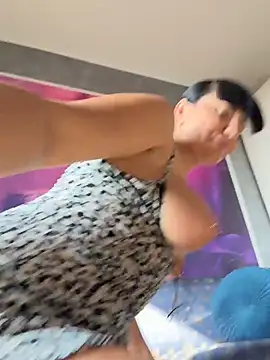 MysticCleo webcam