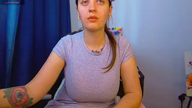 Ann_mikela webcam