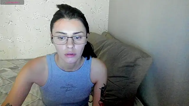 TiaMur_ webcam