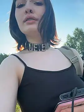 virusDoll webcam