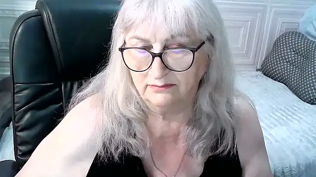 LolkaAlyss webcam