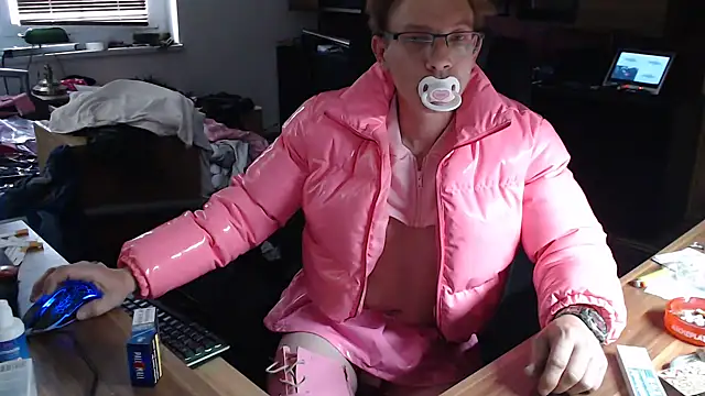Fem-Boy40 webcam