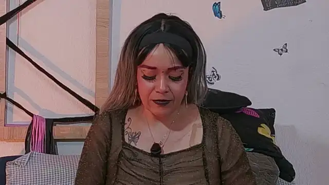 keila_j webcam