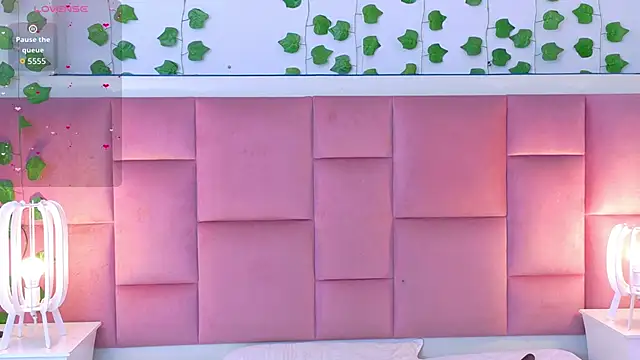 kaily_sweet1 live cam on StripChat