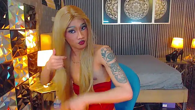 lhexiecollins live cam on StripChat