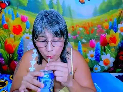 indianroxy webcam