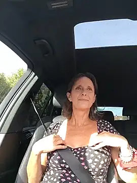 sacha_scorp (G mature) - 3 doigts dans la chatte