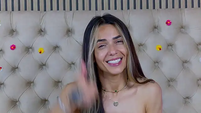 PlayfulShow webcam