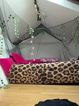 AnnastasiaJune webcam