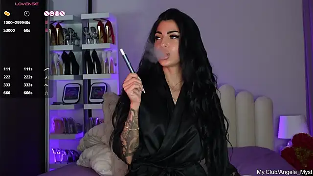 Angela_Myst live cam on StripChat