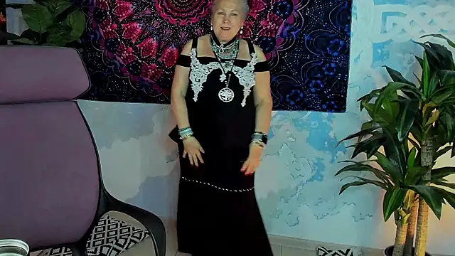LilaMaharani webcam