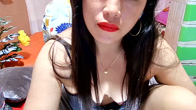 Filipina_Desire live cam on StripChat