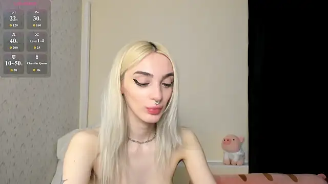 succubantra live cam on StripChat