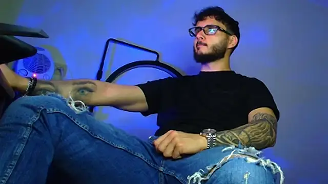 XanderCage99 webcam