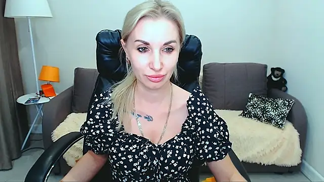 Hanna--Sweet webcam