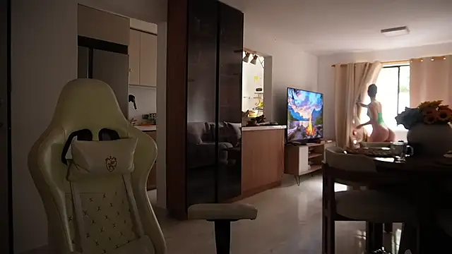 Madisonlara1 webcam