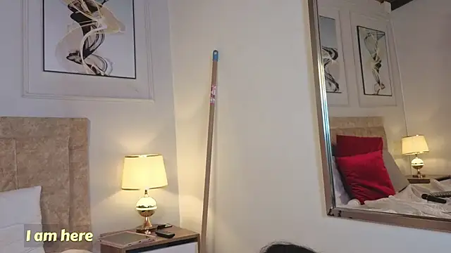 zoe_moon__ webcam