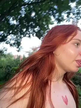 RedheadQueen_ webcam