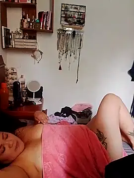 velvetblackcock webcam